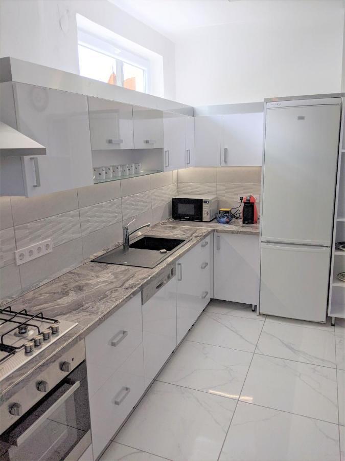 Marica Apartman Балатонфеньвеш Экстерьер фото