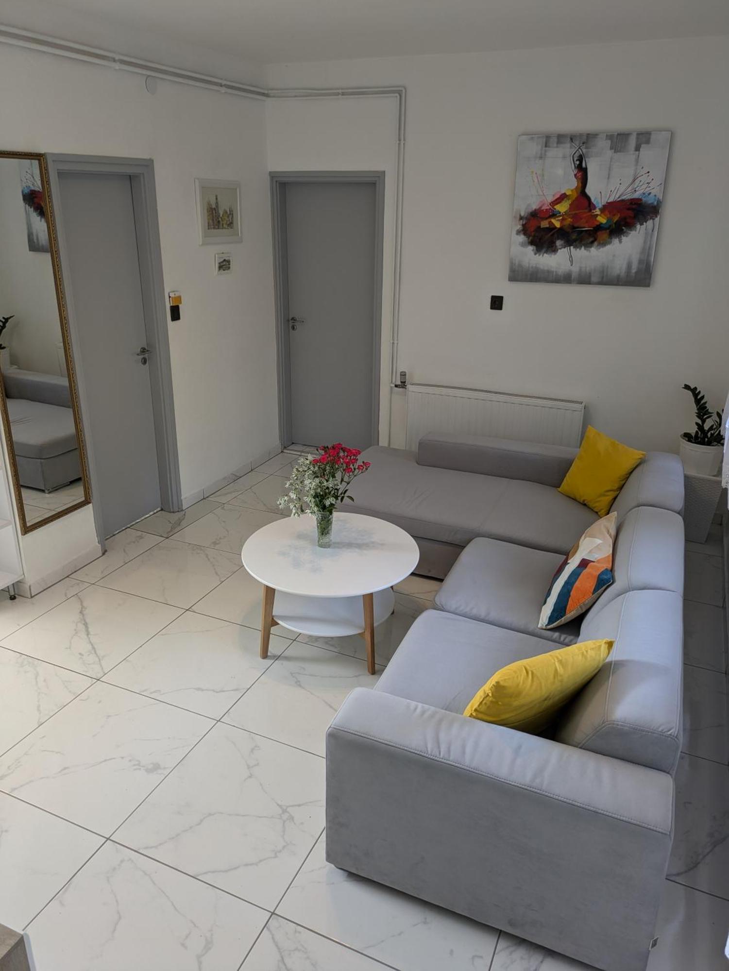 Marica Apartman Балатонфеньвеш Экстерьер фото